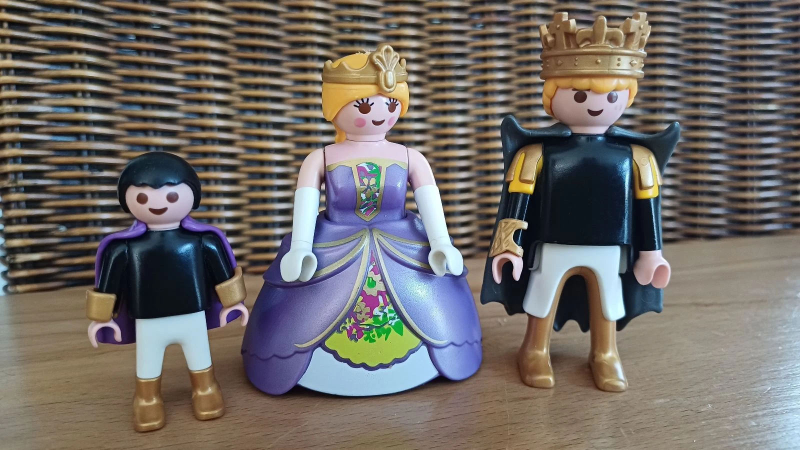 Royal Playmobil Couple – photo 3